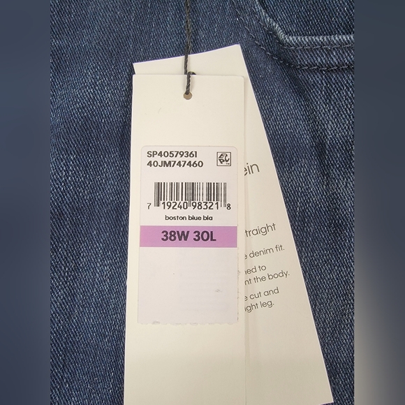 CALVIN KLEIN Men's Standard Straight Jeans - Picture 2 of 8